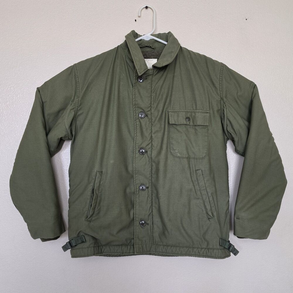 Vintage 1970 US Navy Large A-2 Cold Weather Permeable Deck Jacket Vietnam Green